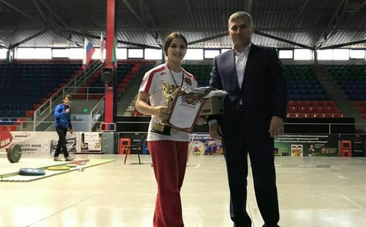 Поздравляем Асият